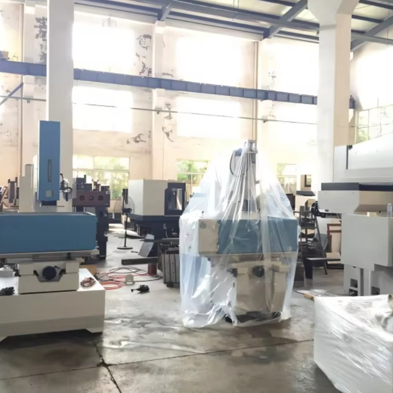 Máquina herramienta CNC CNC EDM de 3 ejes CNC-OX650