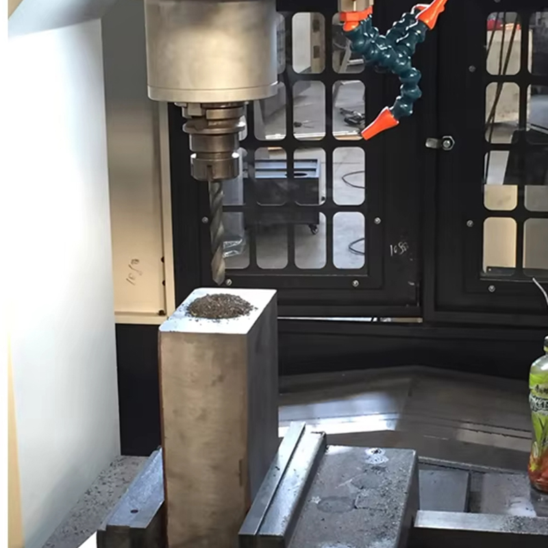 Máquina de grabado de pórtico CNC de 4 ejes LM-1311