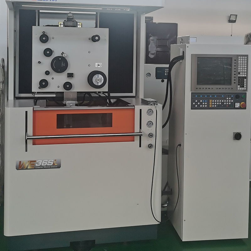 Máquina EDM de alambre de pórtico de grado de precisión LM-36