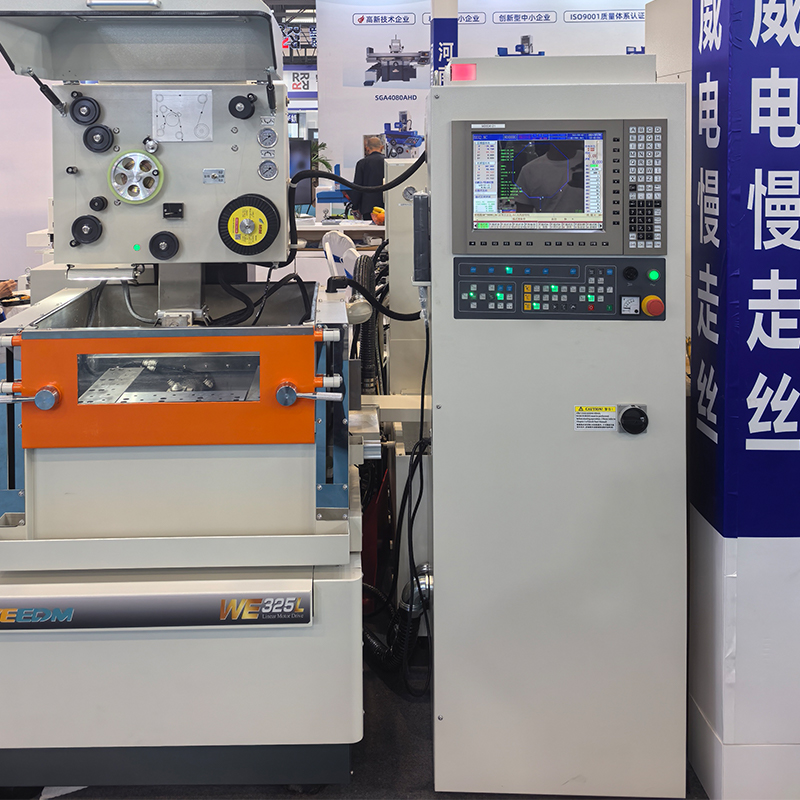 Máquina EDM de alambre de pórtico de grado de precisión LM-36