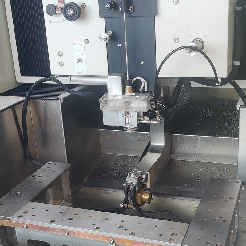 Máquina de corte de alambre lento LM-53 de servicio pesado